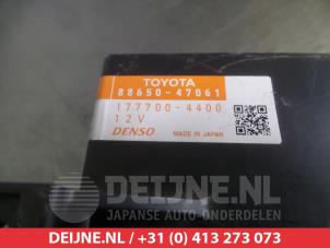 Toyota Prius Climatronic module O303849 photo 2