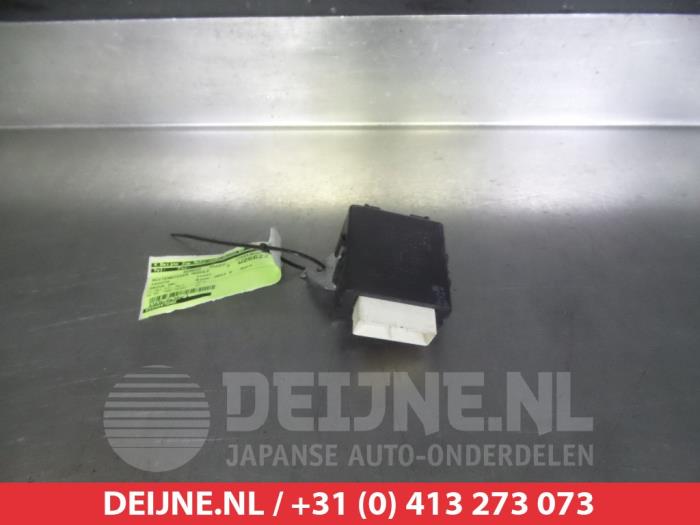 Toyota Prius Plus Scheibenwischer Modul O309369