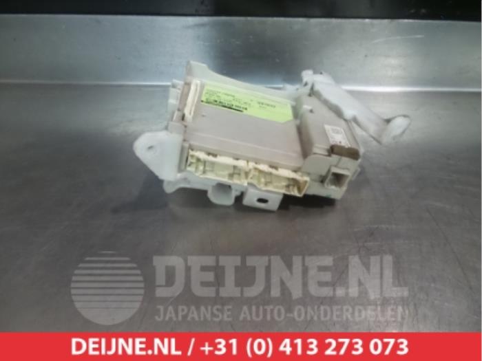 Toyota Prius Fuse box O350344
