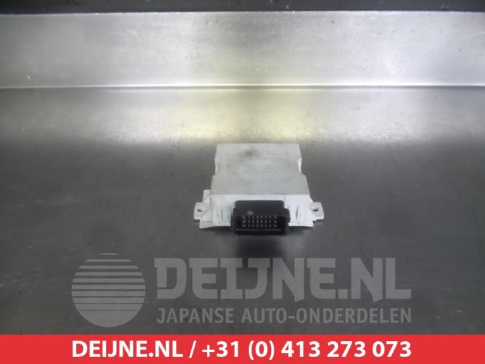 Toyota Avensis Wiper module O309364