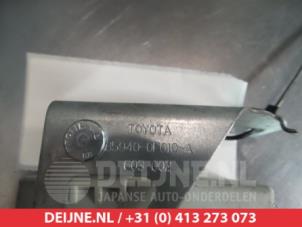 Toyota Corolla Verso Wiper module O309360 photo 3