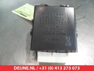 Toyota Rav-4 Scheibenwischer Modul O309367 foto 2