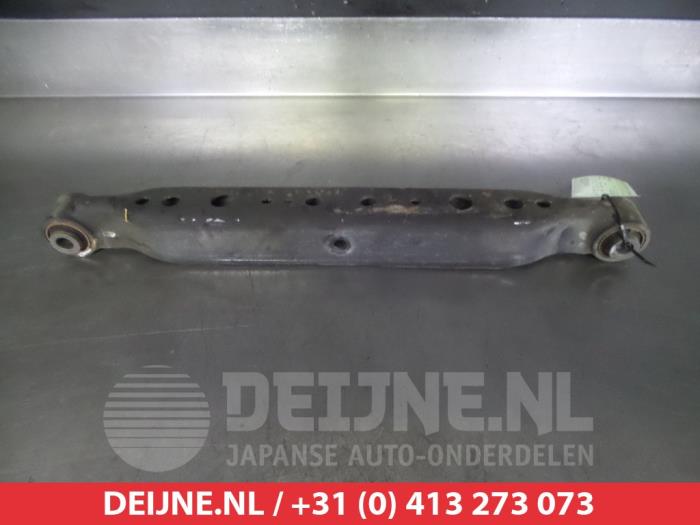 Nissan Qashqai Draagarm links-achter O383398