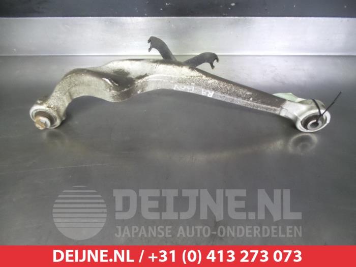 Nissan Qashqai Draagarm rechts-achter O384273