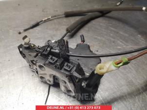 Nissan Micra Door lock mechanism 4-door, front left O279470 photo 2