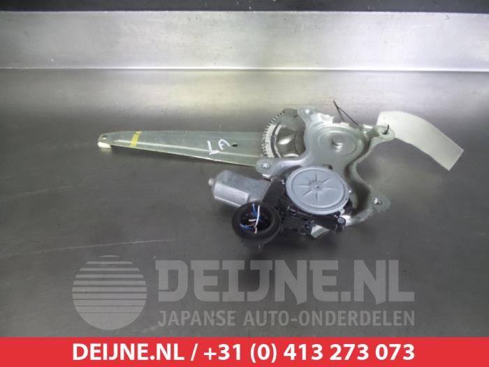 Toyota Landcruiser Ruitmechaniek 4Deurs links-achter O290890