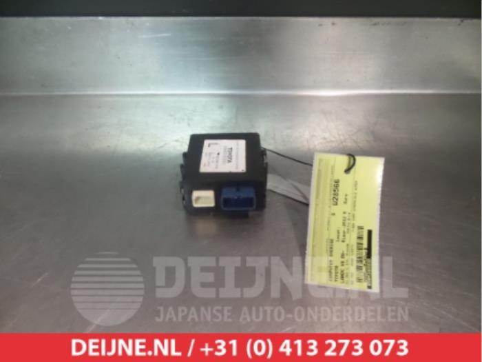 Toyota Landcruiser Wiper module O309370