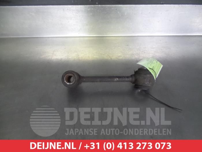 Toyota Avensis Draagarm links-achter O383914