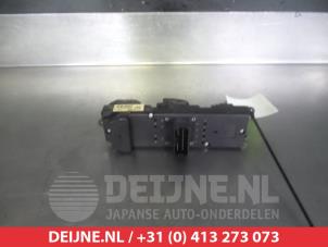 Toyota Avensis Combischakelaar ramen O312448 foto 2