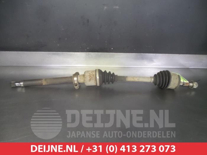 Mitsubishi Colt Aandrijfas rechts-voor O319654