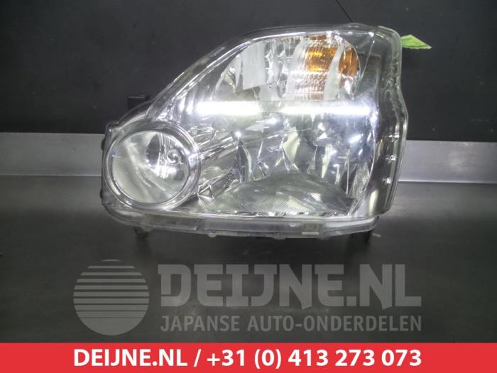 Nissan X-Trail Koplamp links O266487