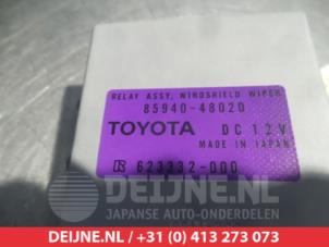 Lexus RX Scheibenwischer Modul O309354 foto 2