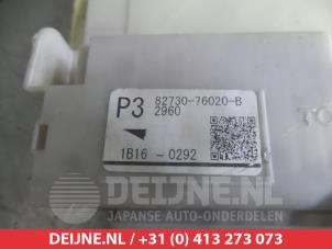 Lexus CT 200h Sicherungskasten O350312 foto 4