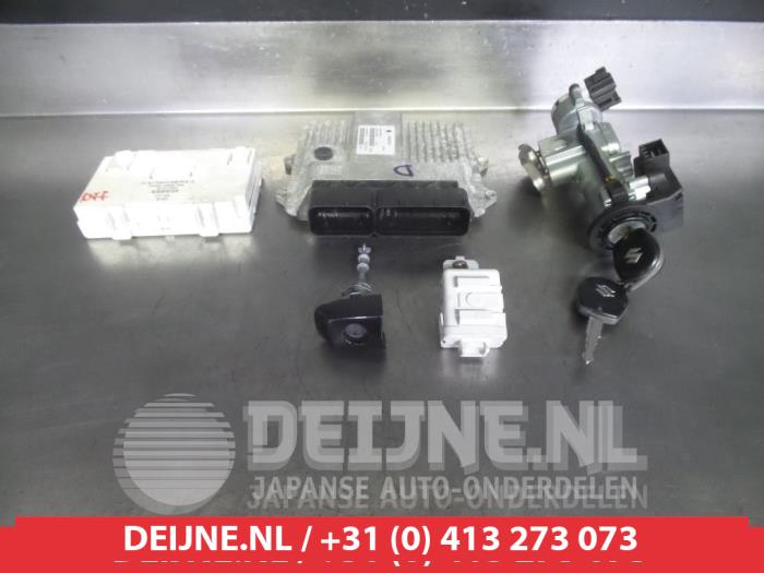 Suzuki Swift Kontaktslot+Sleutel O335830