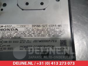 Honda CR-Z Radioverstärker O313955 foto 2
