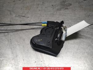 Suzuki Celerio Front door lock mechanism 4-door, right O281145 photo 2