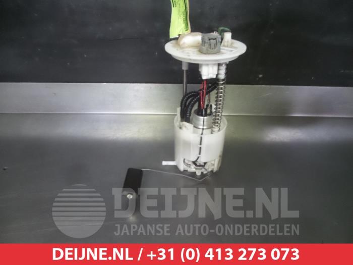 Gebruikte Tank element Pomp Mitsubishi Outlander (GF/GG) 2.2 DI-D 16V Clear Tec 4x4 Prijs € 50,00 Margeregeling aangeboden door V.Deijne Jap.Auto-onderdelen BV