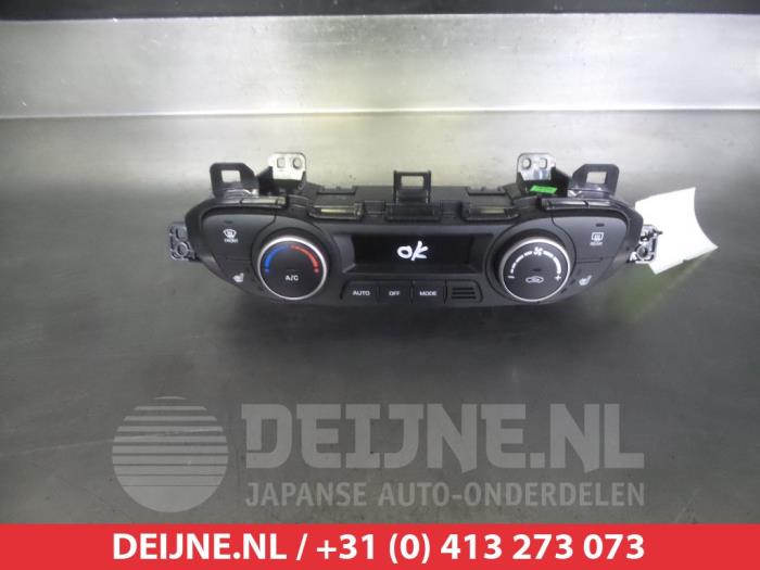 Hyundai I10 Kachel Bedieningspaneel O305472