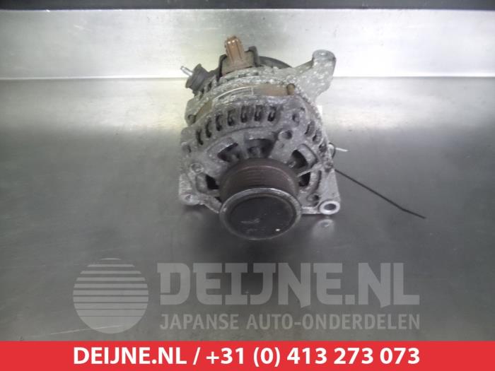 Gebruikte Dynamo Toyota Yaris III (P13) 1.4 D-4D-F Prijs € 45,00 Margeregeling aangeboden door V.Deijne Jap.Auto-onderdelen BV