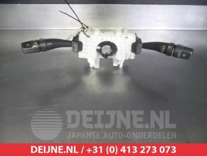 Gebruikte Licht + Raw Schakelaar Hyundai Trajet 2.0 CRDi 16V Prijs € 50,00 Margeregeling aangeboden door V.Deijne Jap.Auto-onderdelen BV