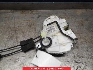 Honda CR-V Türschlossmechanik 4-türig links hinten O280396 foto 2