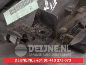 Honda CR-V Headlight, right O267245 photo 3