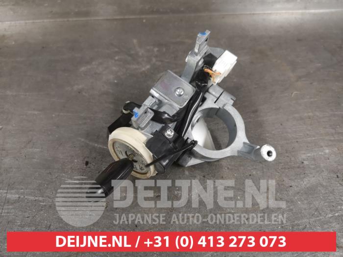 Mitsubishi Pajero Kontaktslot+Sleutel O335539