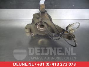 Hyundai Trajet Knuckle, front left O322379 photo 2