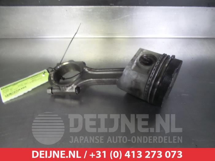 Gebruikte Zuiger Mitsubishi Pajero (L) 2.5 D,TD Cabrio Prijs € 75,00 Margeregeling aangeboden door V.Deijne Jap.Auto-onderdelen BV