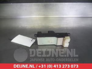 Nissan Micra Kombischalter Fenster O311599 foto 4
