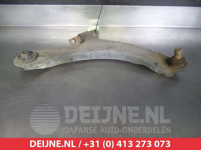 Nissan X-Trail Draagarm onder rechts-voor O382233
