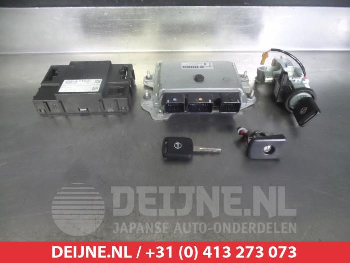 Nissan X-Trail Steuergerät Motormanagement O344579