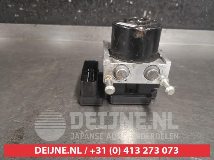 Gebruikte ABS Pomp Mitsubishi Lancer Sportback (CX) 2.0 DI-D 16V Prijs € 150,00 Margeregeling aangeboden door V.Deijne Jap.Auto-onderdelen BV