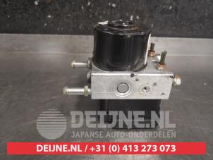 Mitsubishi Lancer ABS Pomp O338004 foto 2