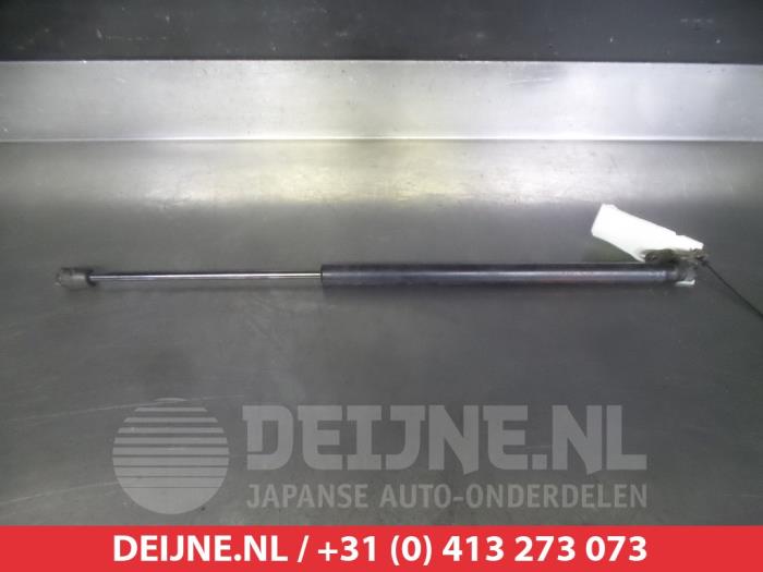 Kia Sportage Gasdemper rechts-achter O295000