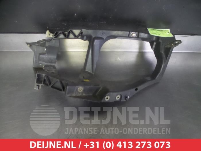 Mitsubishi Colt Karosserieecke links vorne O266225