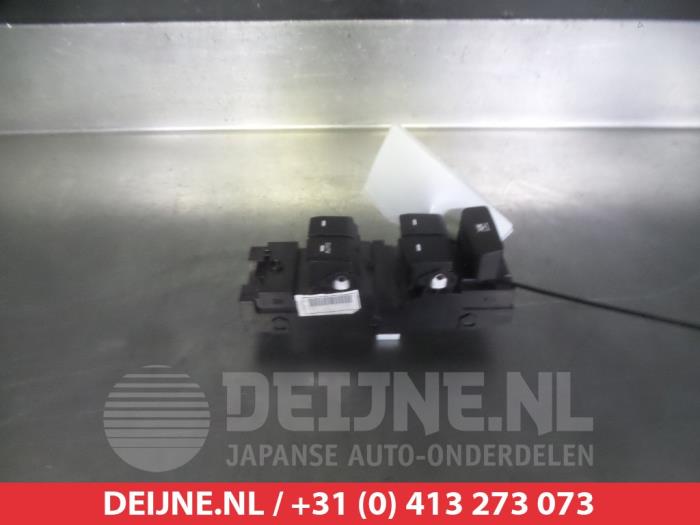 Hyundai I20 Combischakelaar ramen O311573