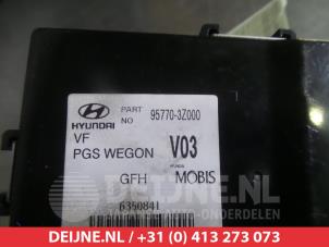 Hyundai I40 PDC Module O303784 photo 2