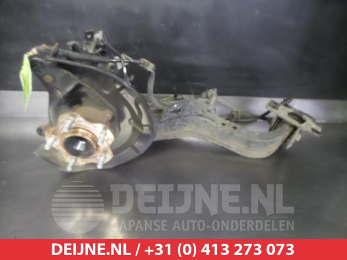 Nissan X-Trail Achsschenkel rechts hinten O382959