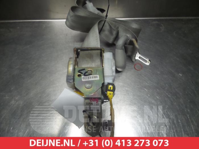 Hyundai Trajet Front seatbelt, left O314689