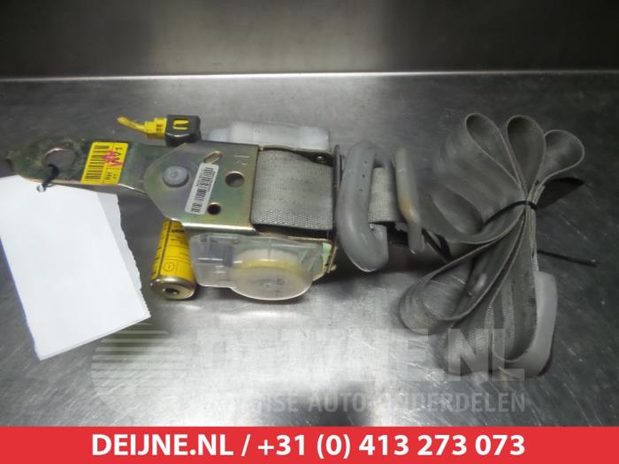 Hyundai Trajet Front seatbelt, right O315064