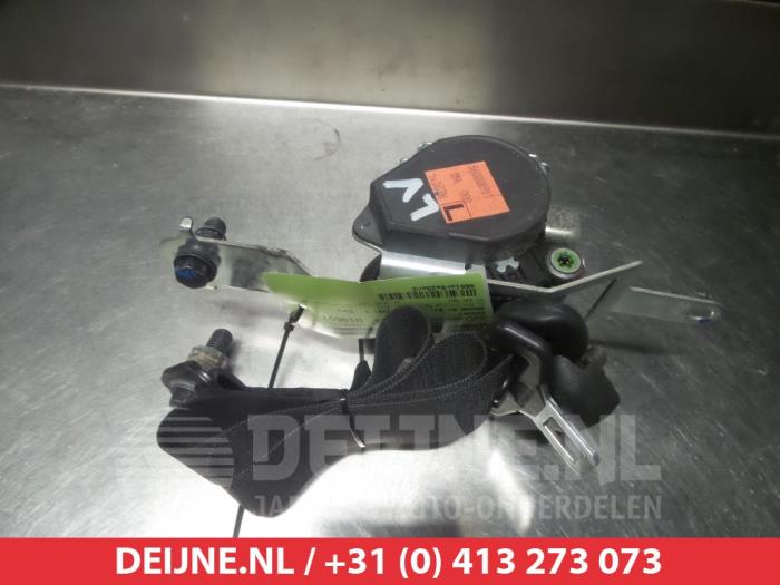 Suzuki Wagon R+ Front seatbelt, left O314902