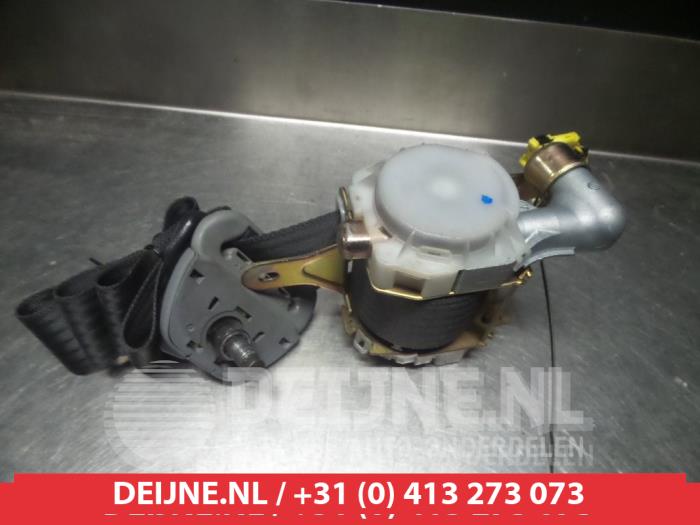 Daihatsu Cuore Sicherheitsgurt rechts vorne O315365