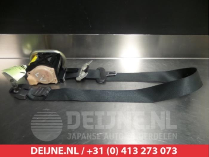 Toyota Avensis Veiligheidsgordel links-voor O314926
