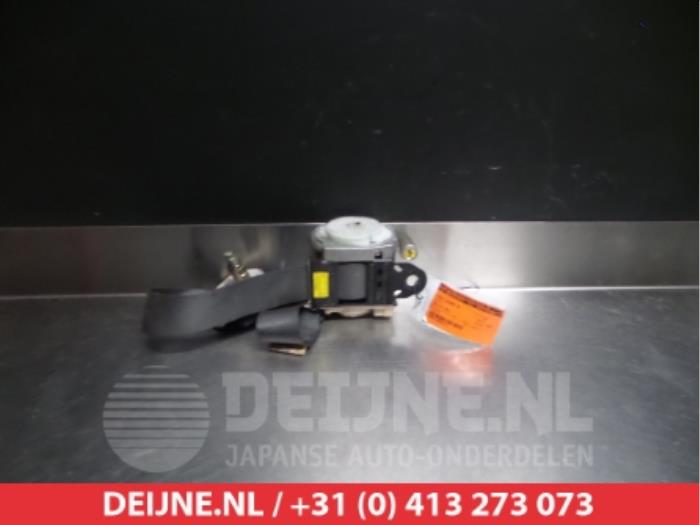 Toyota Corolla Verso Veiligheidsgordel rechts-achter O316074