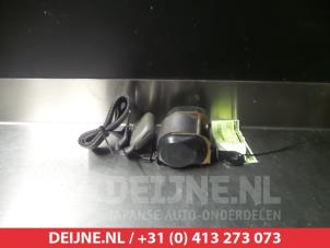 Nissan Micra Veiligheidsgordel rechts-voor O315102 foto 2