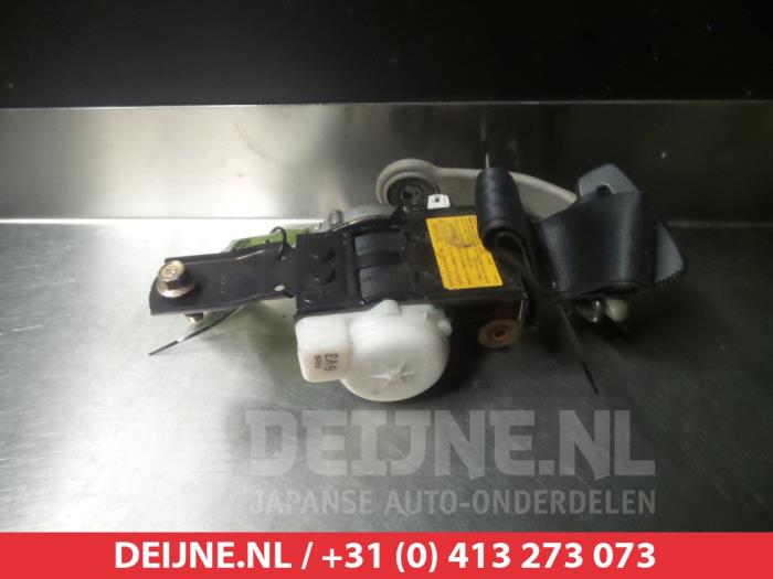 Nissan Almera Front seatbelt, left O314728