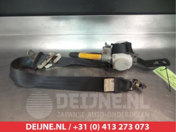 Nissan Almera Front seatbelt, left O314727