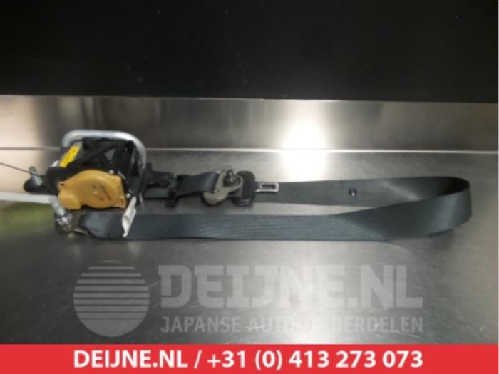 Nissan Murano Front seatbelt, right O315144