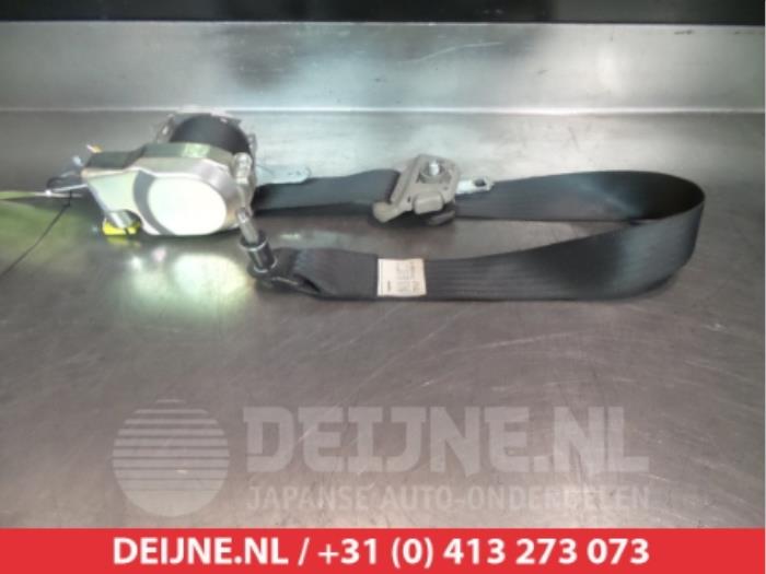Nissan Navara Veiligheidsgordel rechts-voor O315154